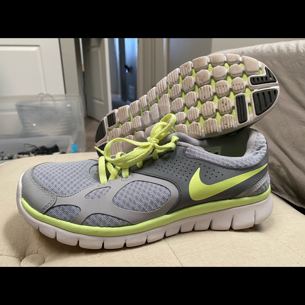 Nike Tennis shoes